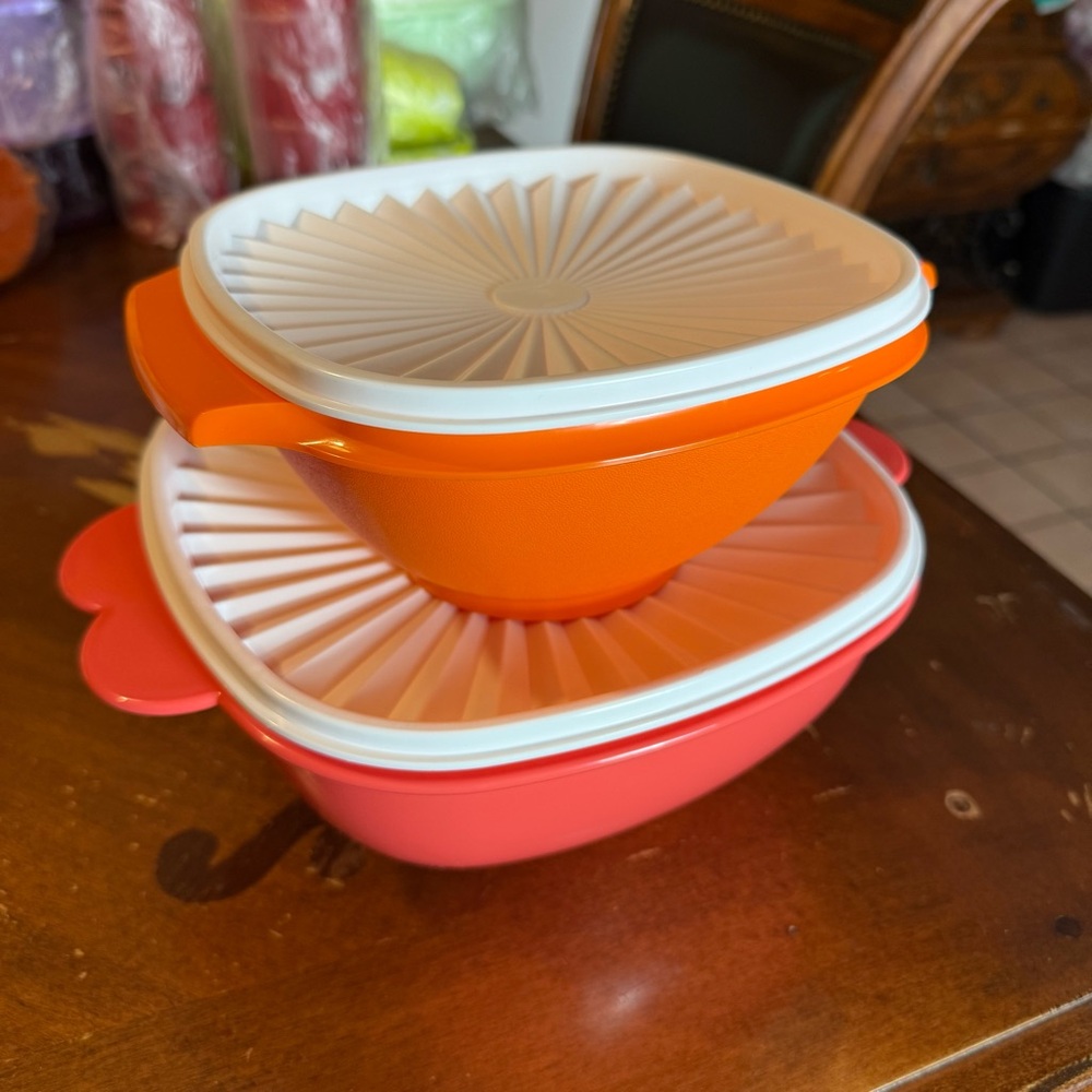 Tupperware Servalier Bowl Set